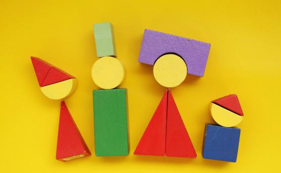 família em formas geométricas